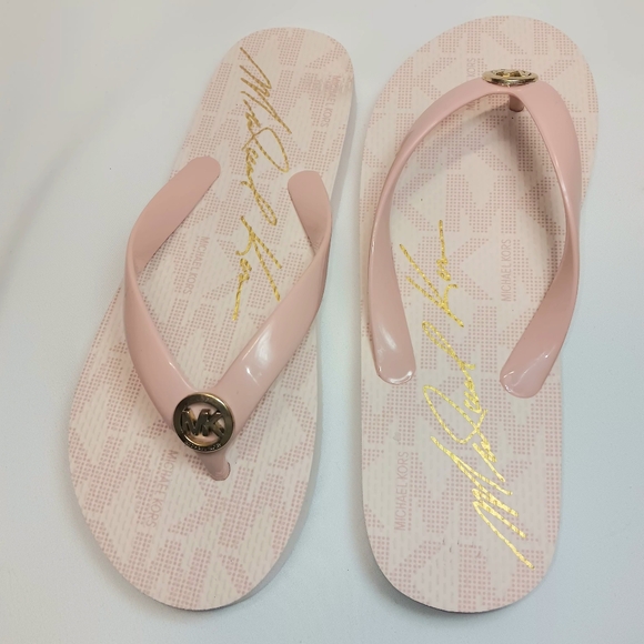 Michael Kors Size 6 Jet Set Signature Flip Flops Pink/White/Gold Logo NWOT - Picture 2 of 11